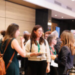 OPQ congrès 2024 pause cocktail Marie-Noële Pilon photographe et vidéaste